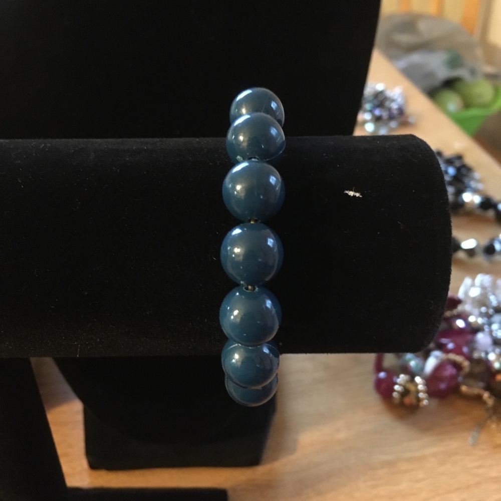 Bracelets - Picture 6 of 6